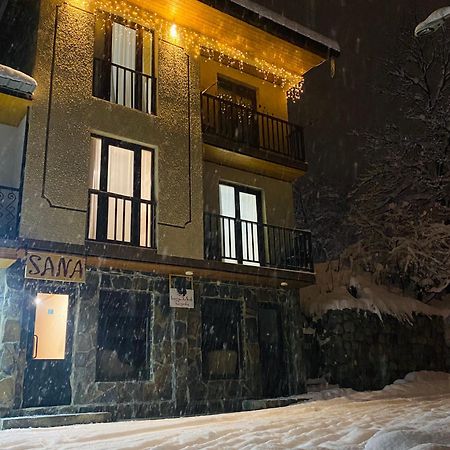 Sana Guest House ميستيا المظهر الخارجي الصورة
